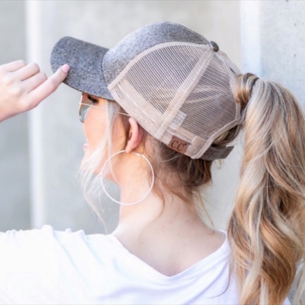 ❗️NEW❗️Smoky Gold Glitter Women’s Baseball Hat - Picture 5 of 6